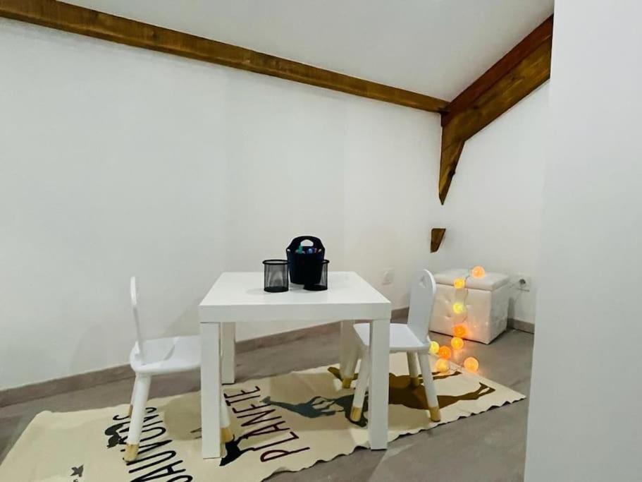 Superbe Appartement Avec Salle De Jeux Vaux-les-Saint-Claude Экстерьер фото